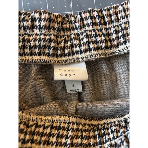 A New Day Womens Houndstooth Elastic Waist Straight Leg Pants Brown Black Small - Picture 3 of 5